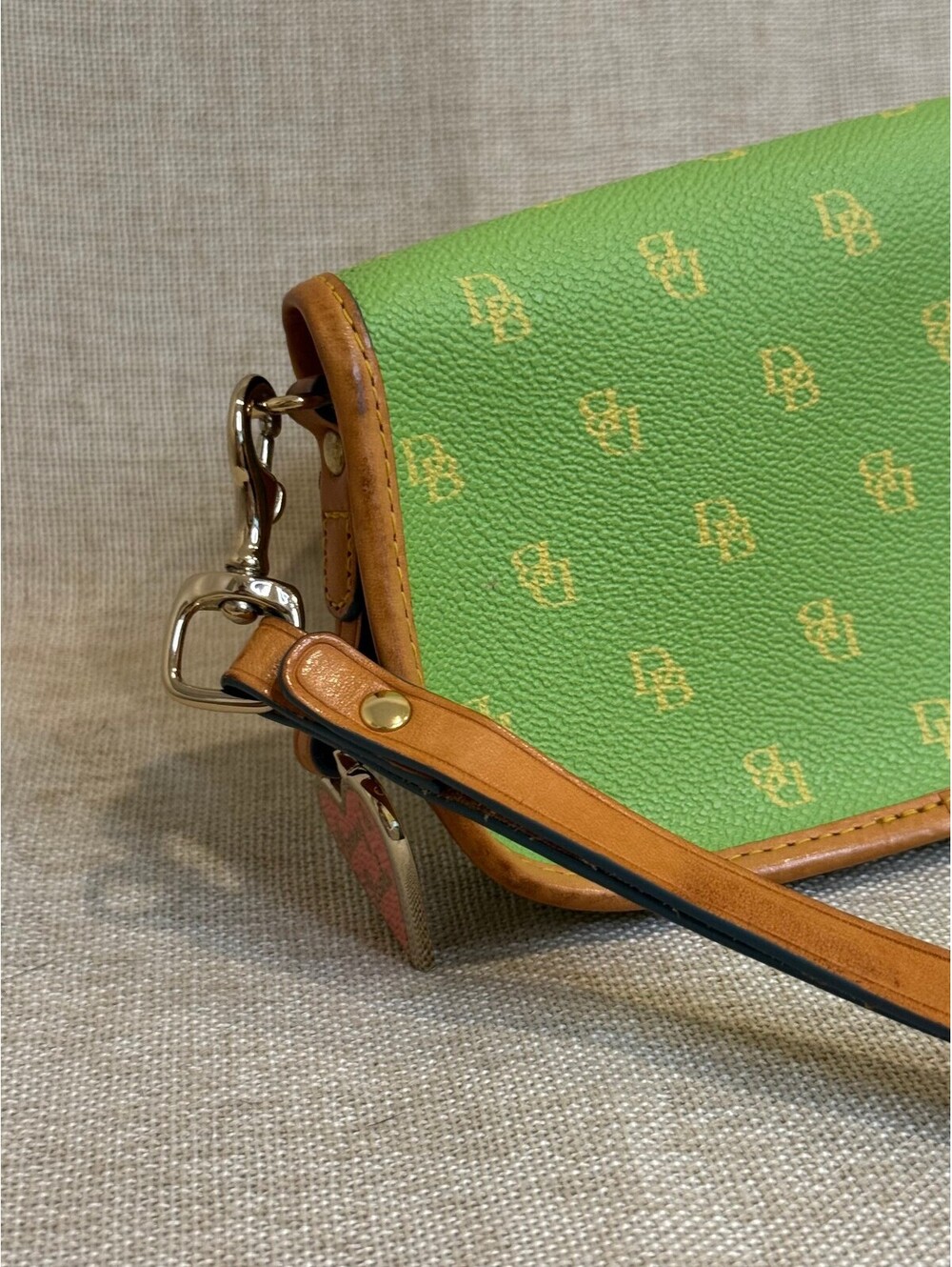 Y2K Dooney & Bourke Monogram Mini Bag / Coin Purse Vintage Rare Bright Green - Picture 3 of 8